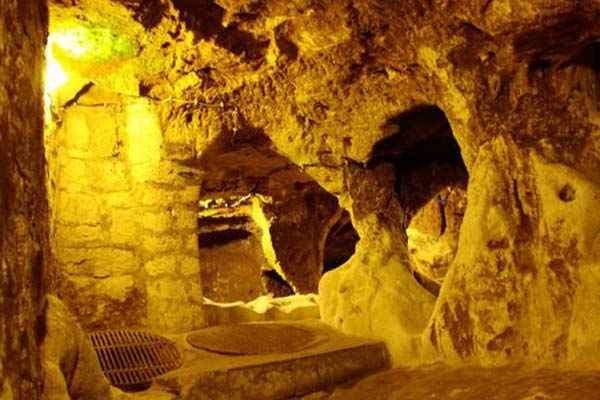 Guide To Derinkuyu Underground City In Cappadocia The Turkey Traveler