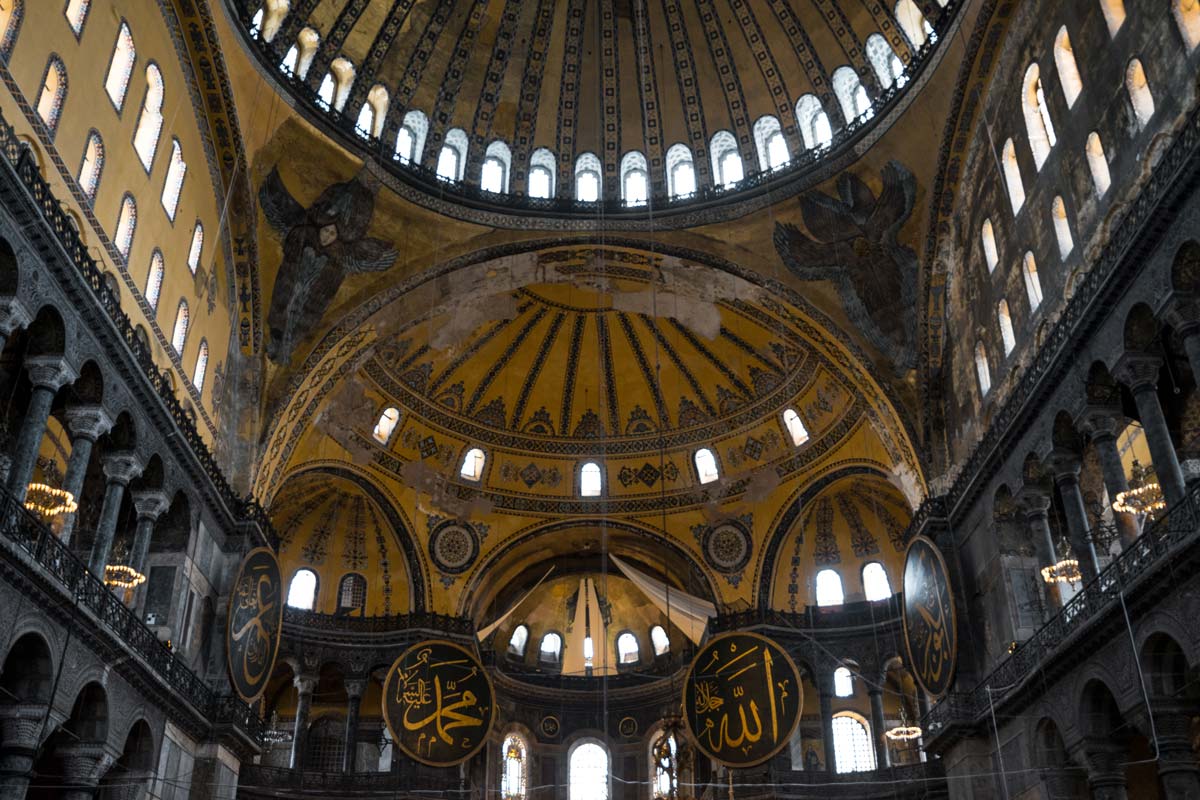 Hagia-Sophia-Interior