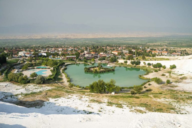 How To Get From Izmir To Pamukkale: Train, Bus Tour - The Turkey Traveler