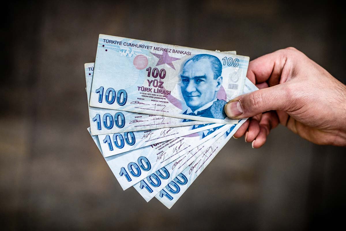 100-Turkish-Liras