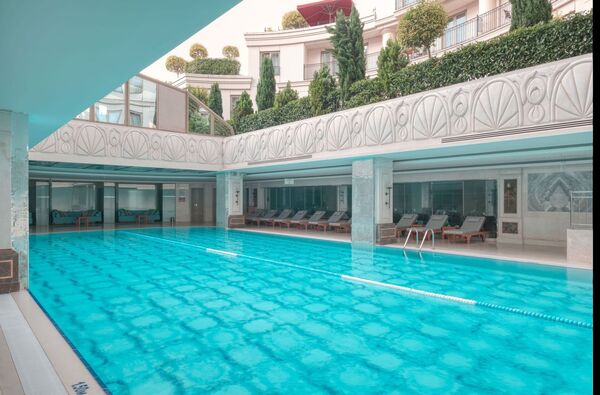 CVK Park Bosphorus Hotel Istanbul pool