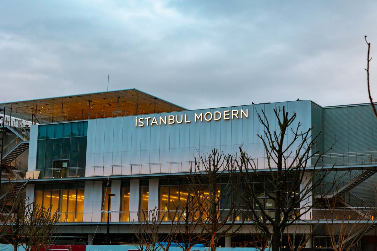 Istanbul-Museum-of-Modern-Art-Exterior