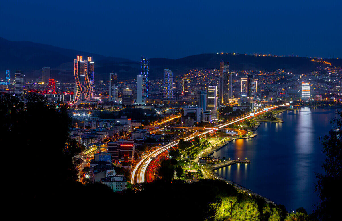 izmir at night