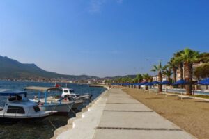15 Beautiful Beaches in Izmir You Must Visit! - The Turkey Traveler
