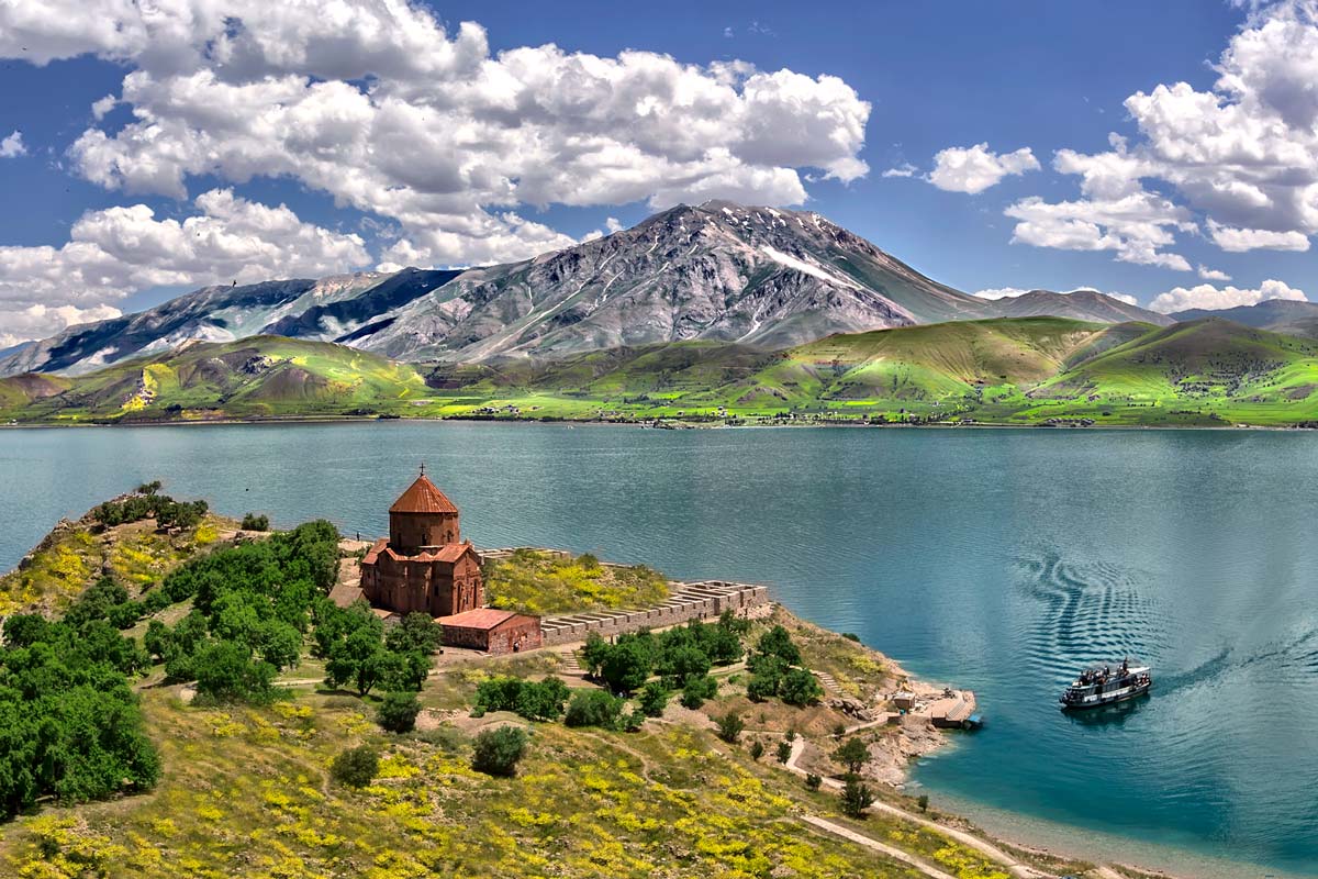 Cathedral-of-the-Holy-Cross-Akdamar-Island-Van