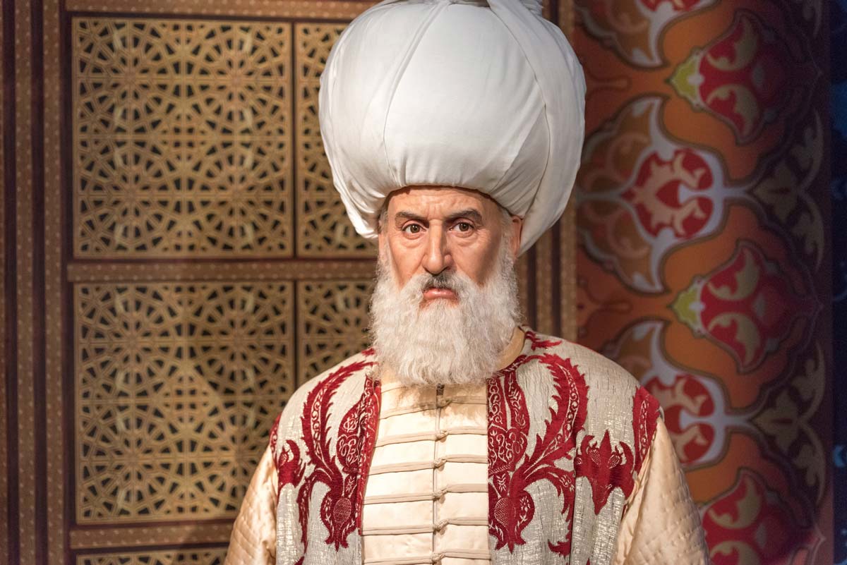 Suleiman-the-Magnificent-Wax-Figure