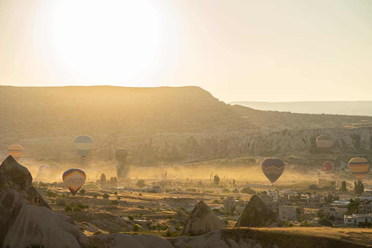 Sunrise-Hot-Air-Balloon-Rides-Cappadocia
